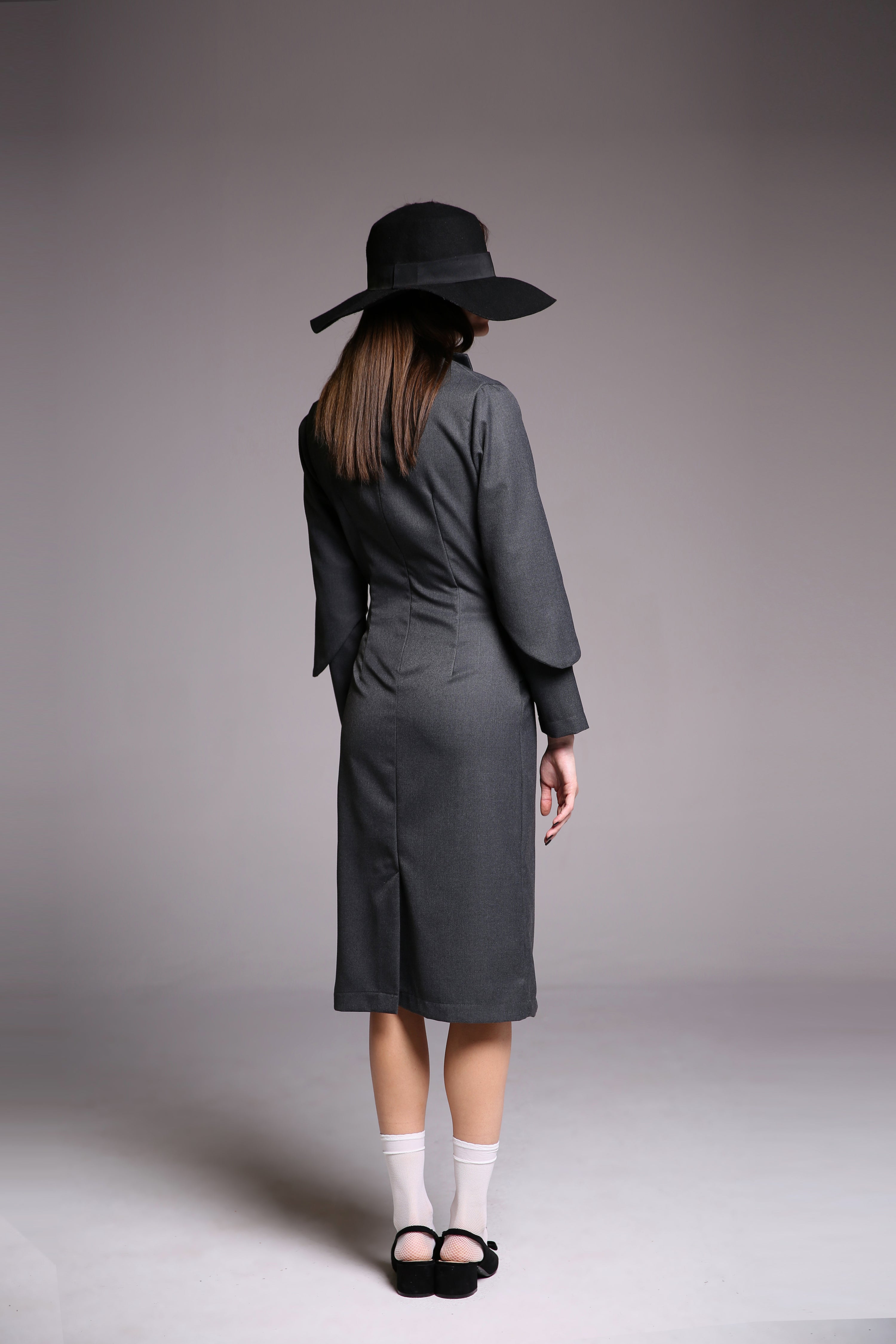 laurel grey dress Laurel Leopard Print Midi Dress in Gray Medium